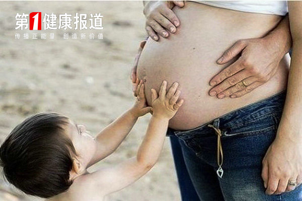 落实两孩政策国家卫计委强调加强生殖妇幼托儿全面供给