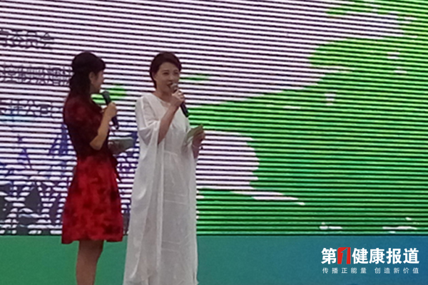 演员周海媚100天成功戒烟盼粉丝一起