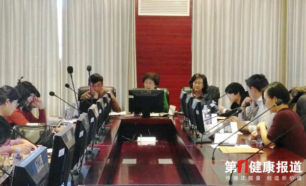 发布会现场.jpg