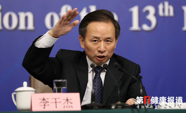 全面贯彻实施宪法 大力提升新时代生态文明水平