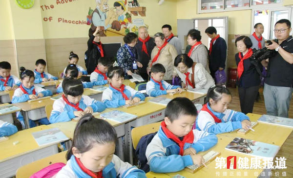 融中华传统文化 钱学森大成智慧教育播种河南