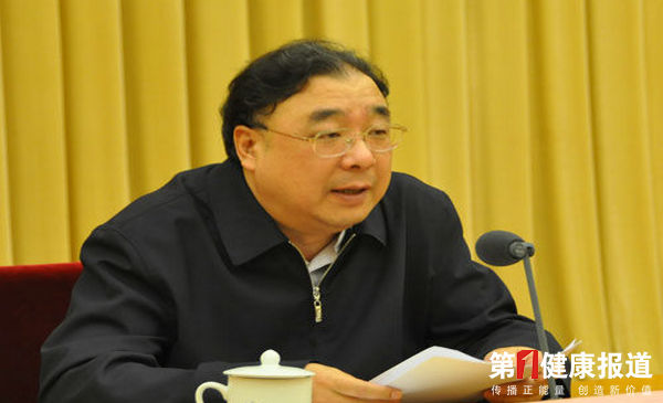 马晓伟 建立健康扶贫的长效机制