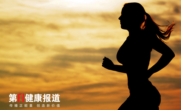 战“疫”时期健身不能停 旱地游泳提高免疫力