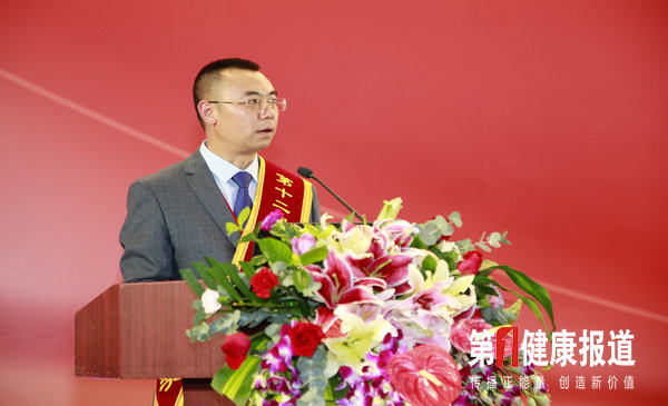 云南省鲁甸县文屏镇卫生院范怀庆_副本.JPG
