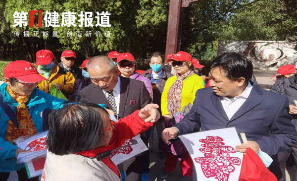朱正高教授率众纪念世界中医药日(图文)
