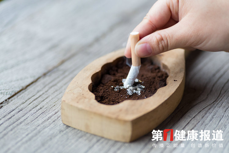 孕期吸烟可能增加孩子患先天性心脏病风险