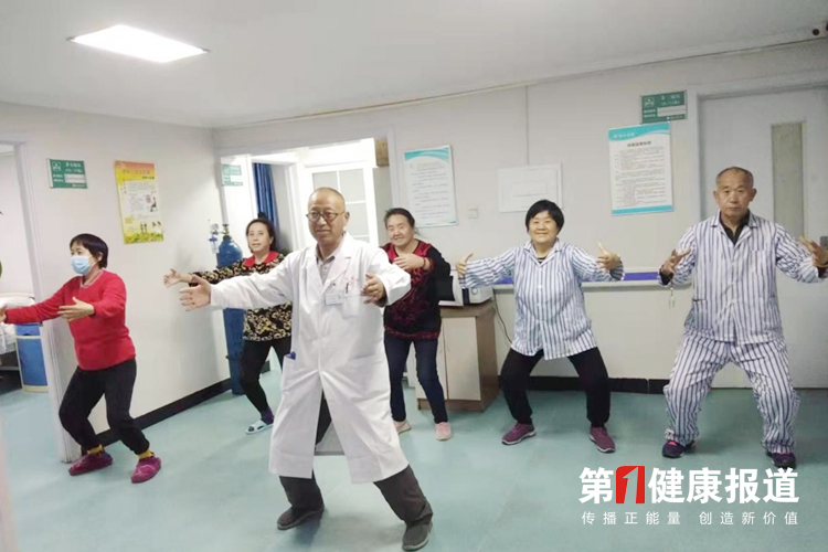 中医吕秉亮传播华佗导引术40年，入围健康宣传大使