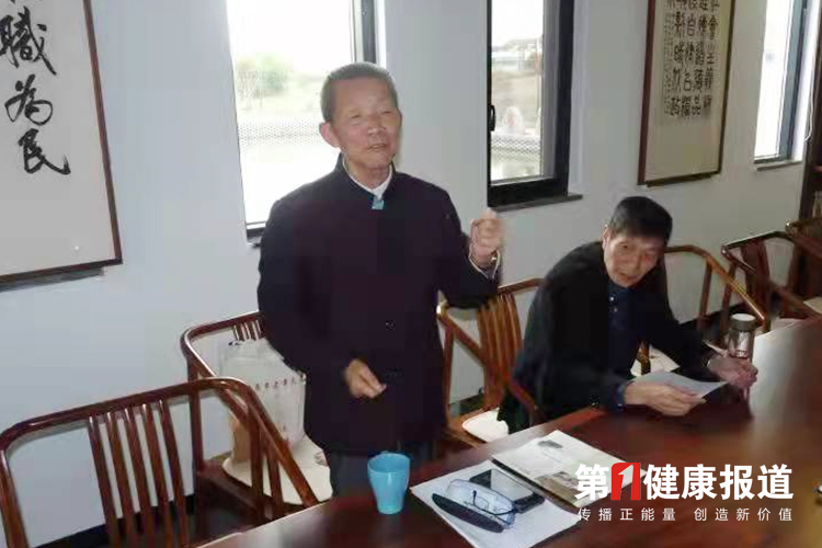 ‘老顽童’陈江一辈子做文化入围健康宣传大使