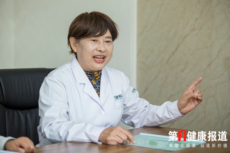 解放军总医院基础医学研究所原所长袁云娥喜获健康老人功勋荣誉称号