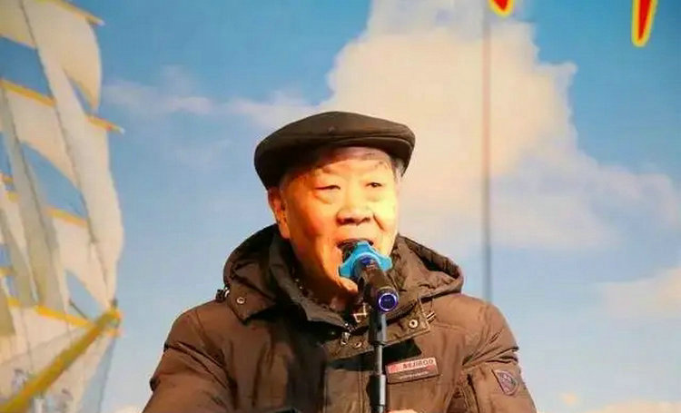 天地生人学术主持人孙惠军喜获健康老人功勋奖