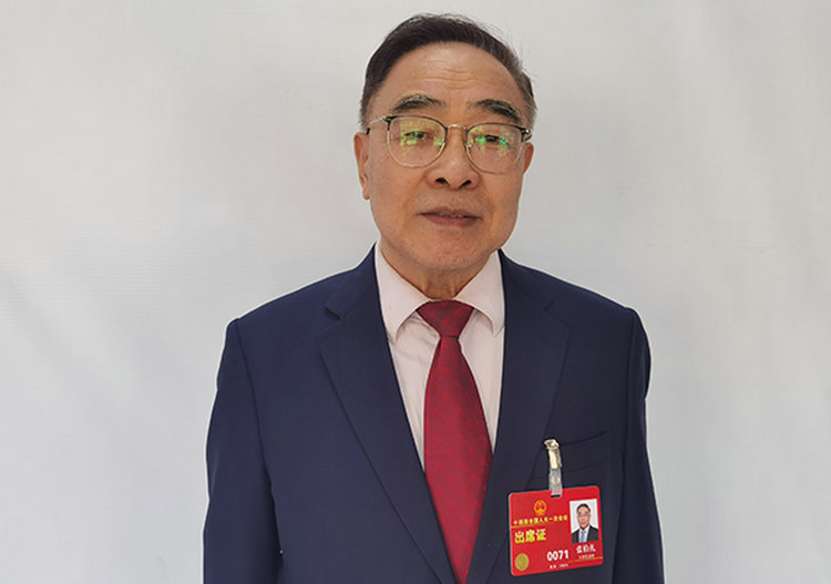 全国人大代表张伯礼：关于用AI技术改造医药传统产业的建议