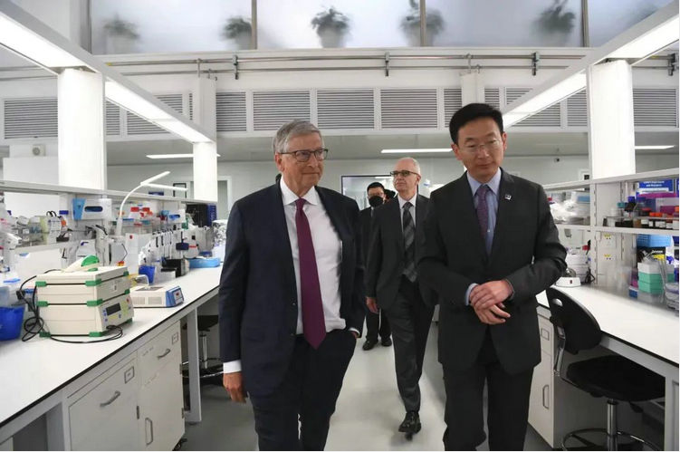 比尔·盖茨：我时隔四年再度访问中国
