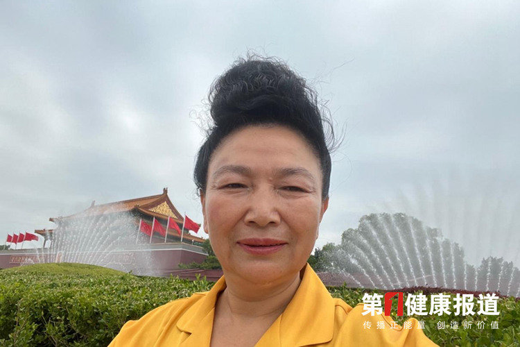 马碧谦以30年健康疗法化解烦恼获颁健康宣传大使