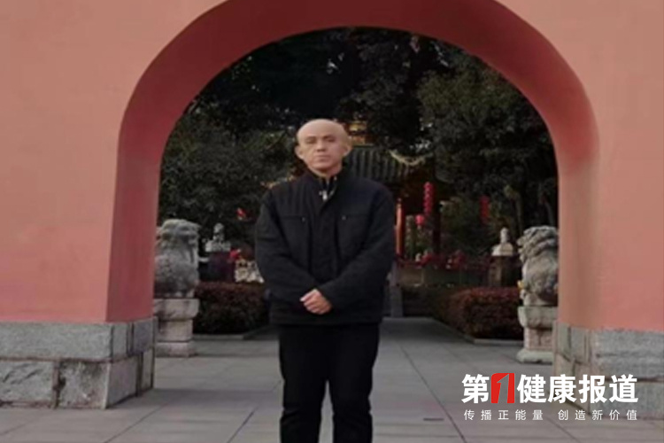 杨会科将医理会通禅法解众生病痛获颁健康宣传大使
