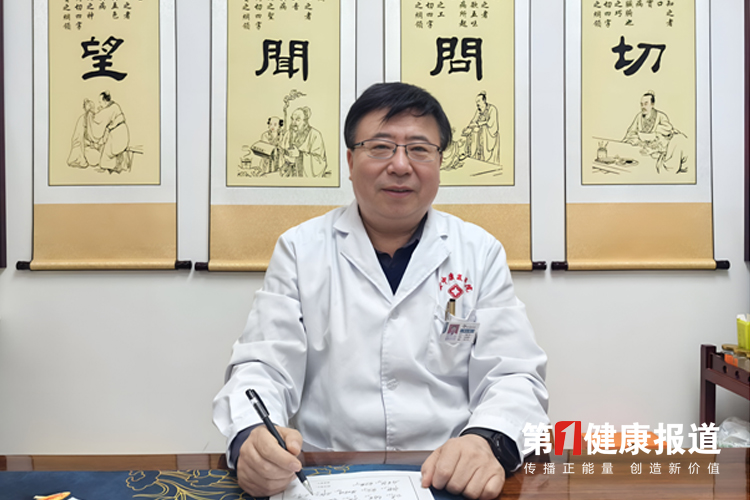 朱永和活学活用中医经典获颁健康宣传大使