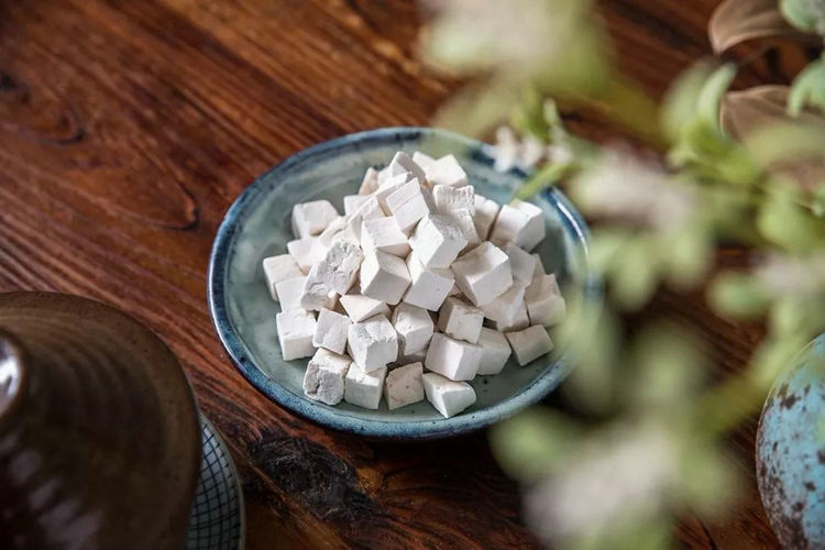 七O七天然制药丨 “宁心安神”有办法——茯苓