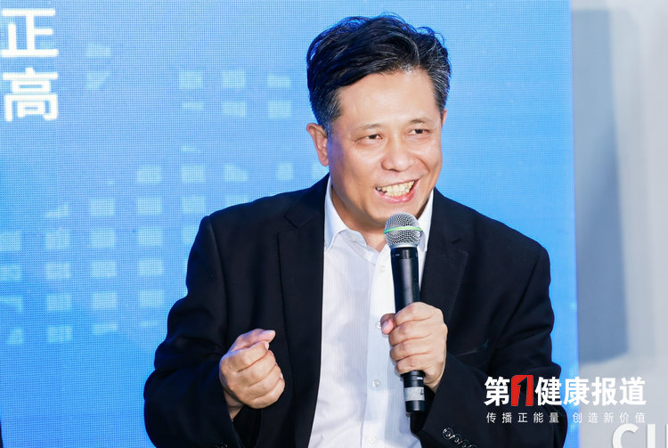 XUBO0928-opq845466535.jpg