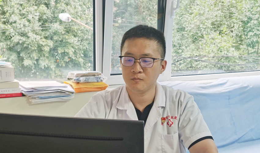 秋意正浓，中医告诉你为什么要防上火→