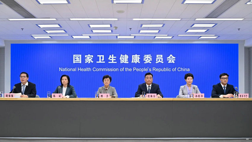 国家卫健委：取得相关执业资格的村医也将纳入职称评聘