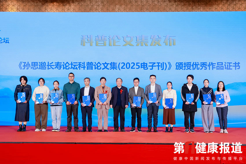 1761744059303780.jpg cce8edfd0db1538759c064281f401087.jpg