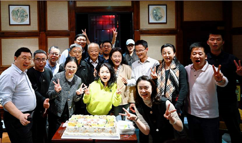 全国经济媒体四川行活动在记者节圆满收官